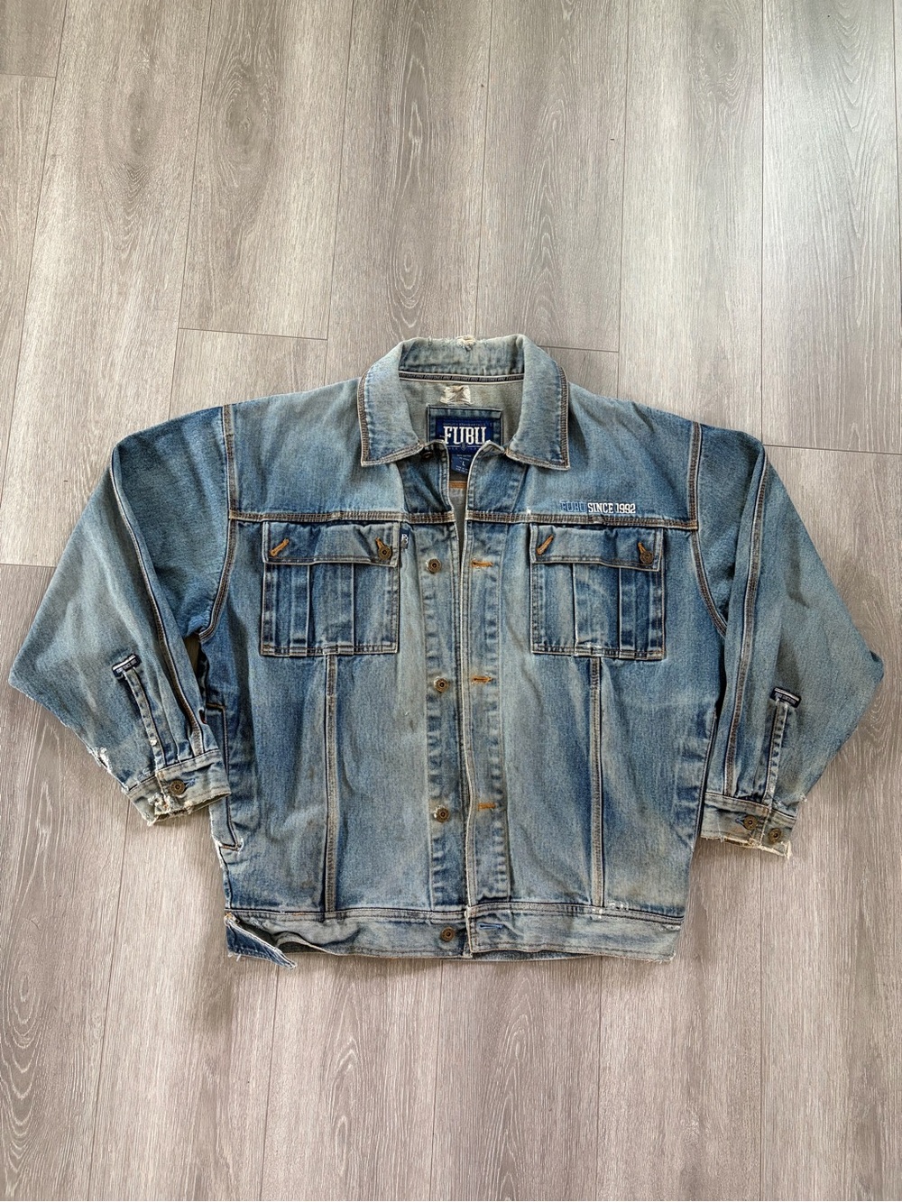 Vintage Rare Y2K FUBU Blue Denim Jean Jacket Men Size Large 100% Cotton RN#37980